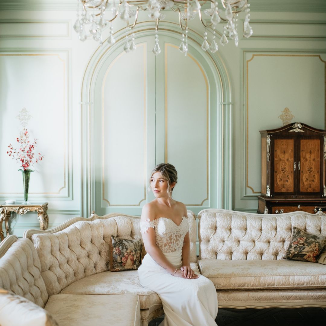 indoor bridal portrait 