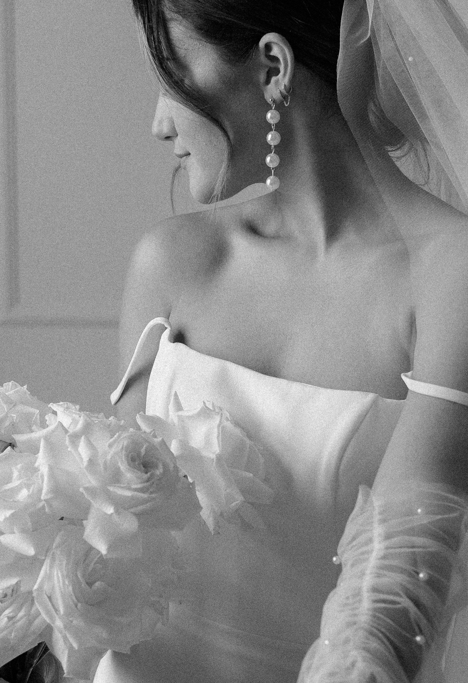 black and white bridal portrait 
