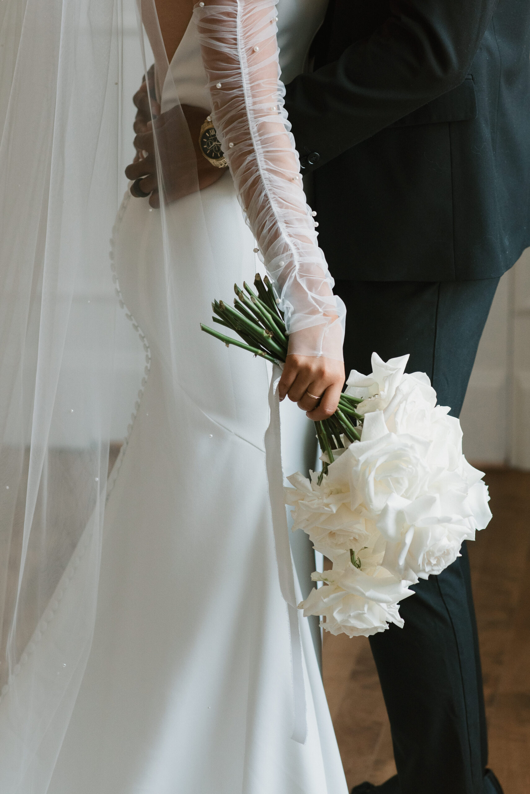 brides luxury wedding dress with gloves details 